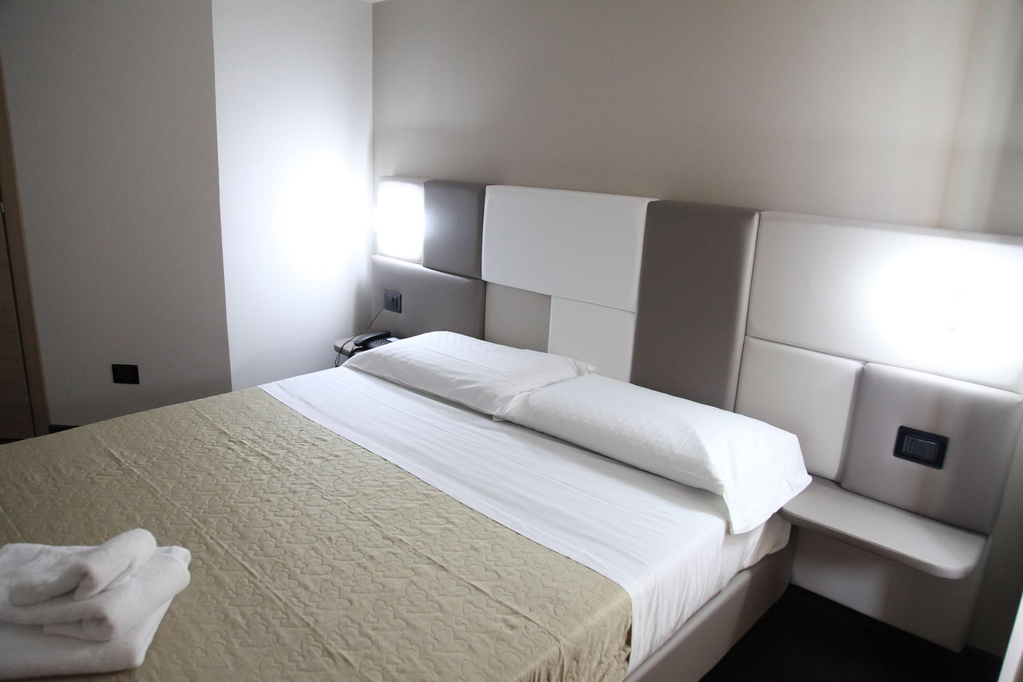Hotel Sogni D'Oro Airport Lamezia Terme Esterno foto