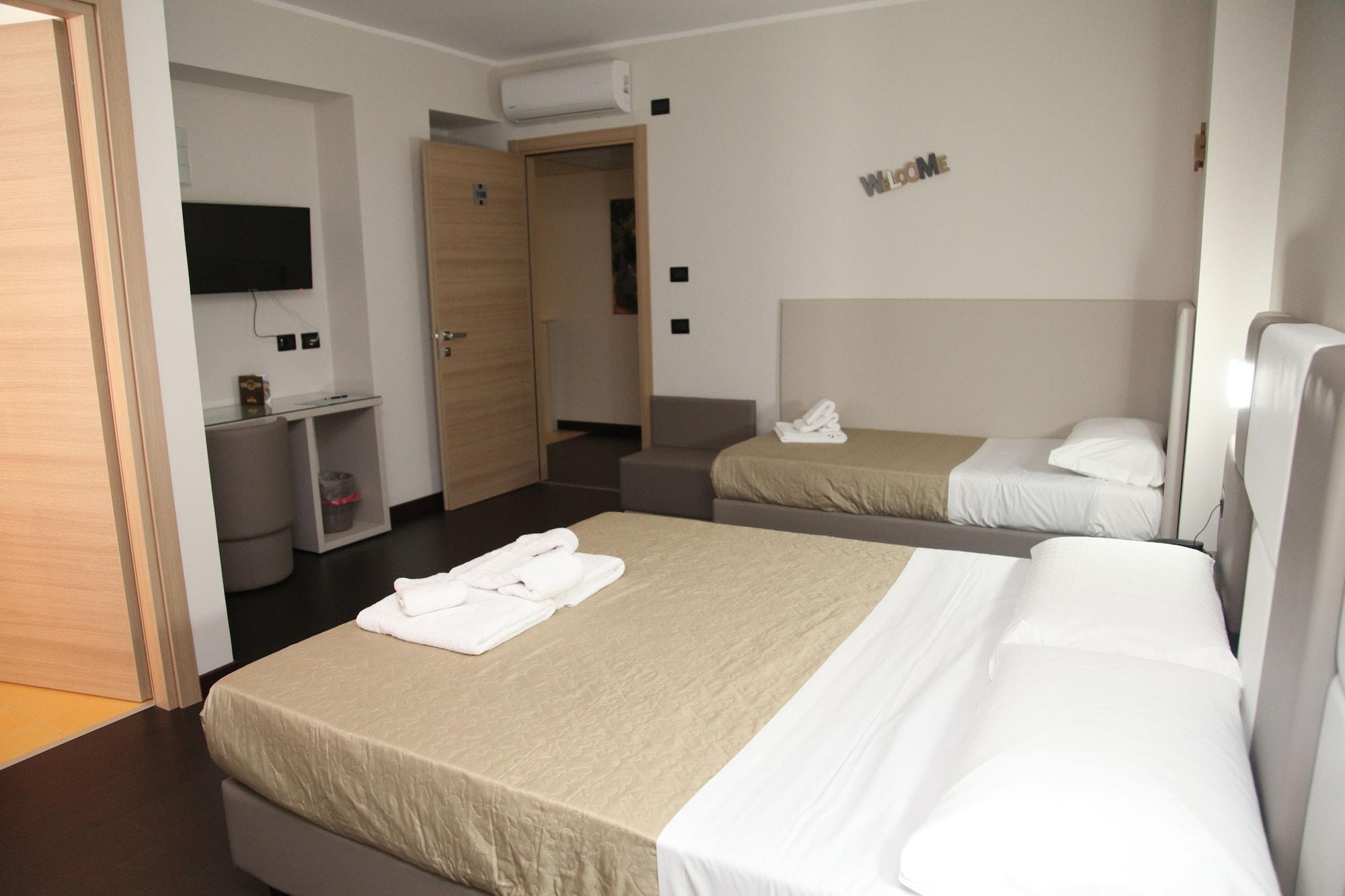 Hotel Sogni D'Oro Airport Lamezia Terme Esterno foto