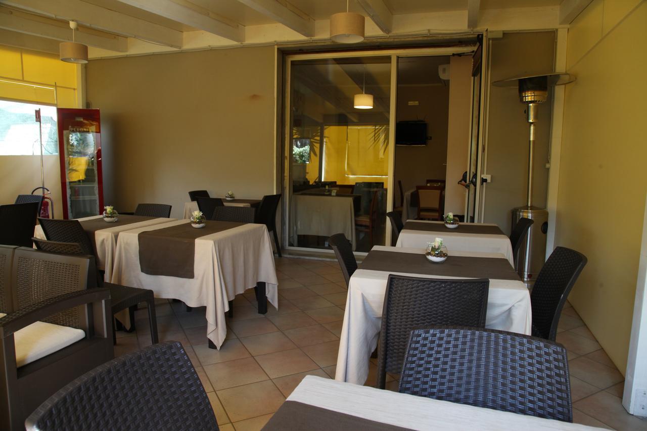 Hotel Sogni D'Oro Airport Lamezia Terme Esterno foto